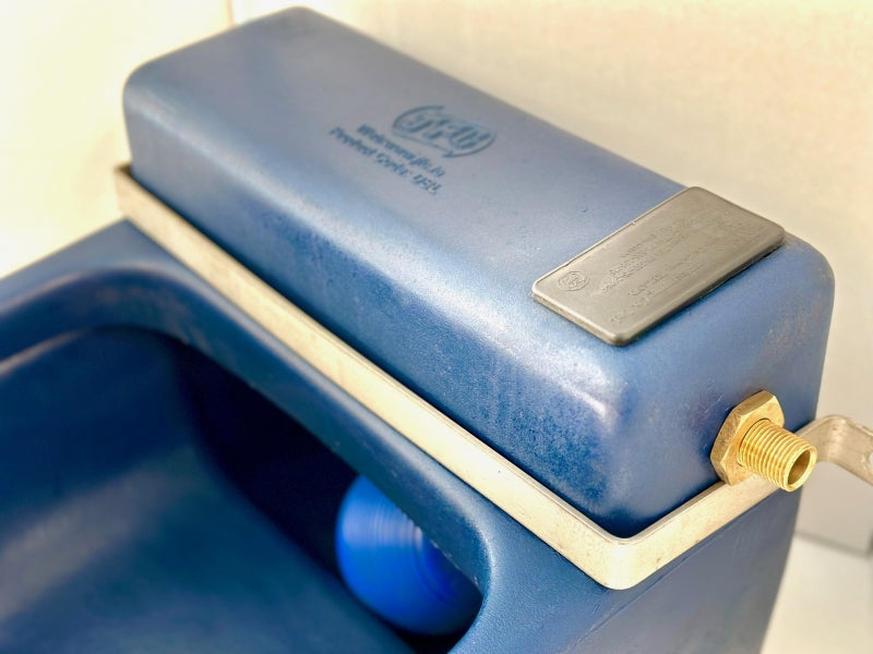 Laufstallschwimmertränke, 16 Liter Sonderfarbe blau JFC im Doppelpack Sparen