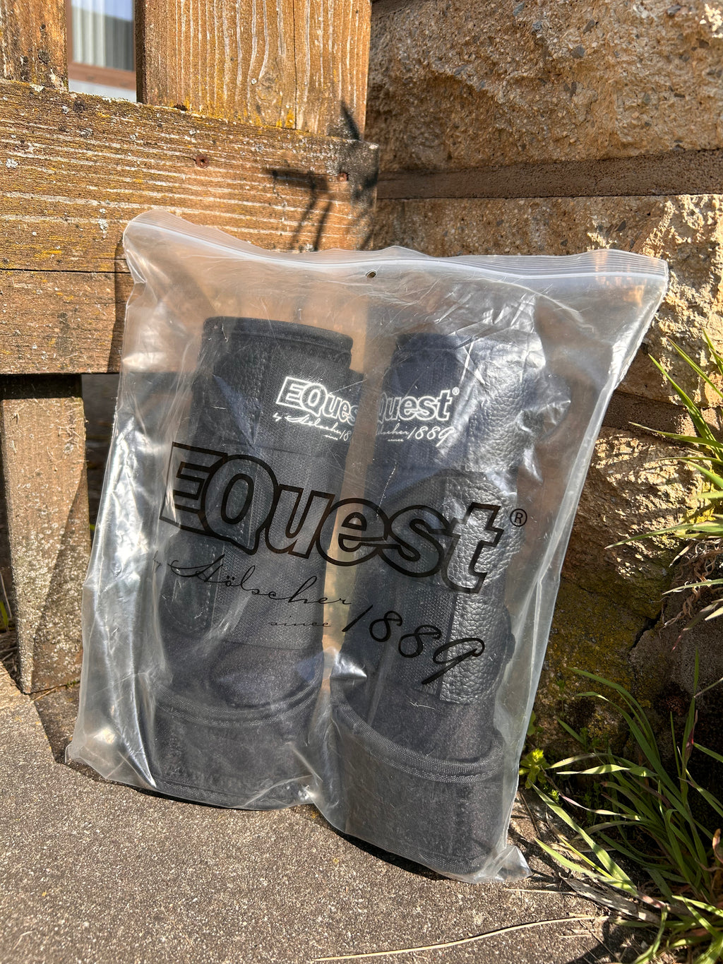 Equest - Fesselkopf Gamaschen 2-er Set vorne