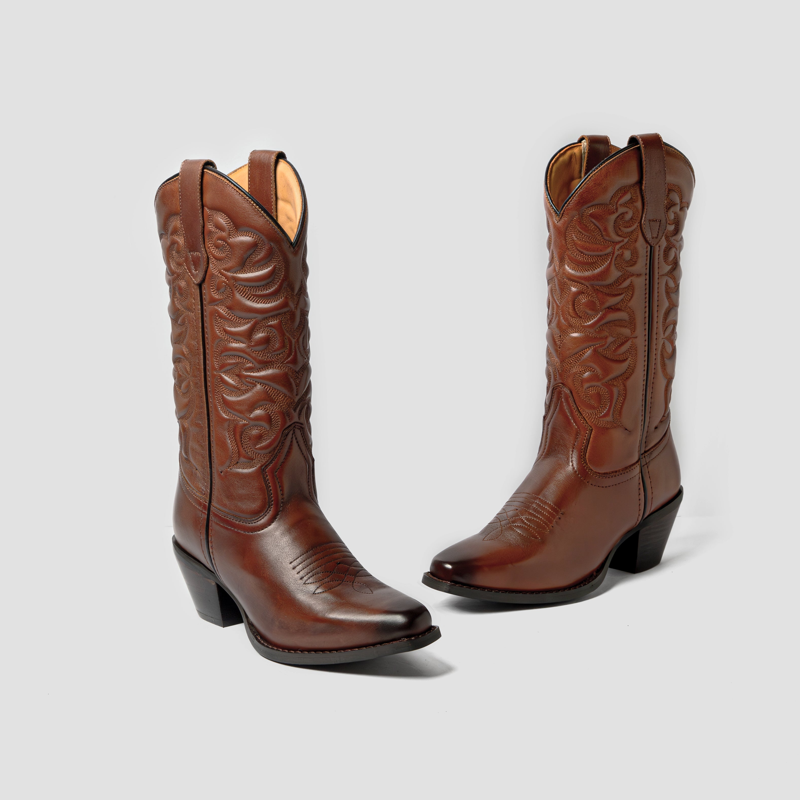 Chalo - Vaada in Brown