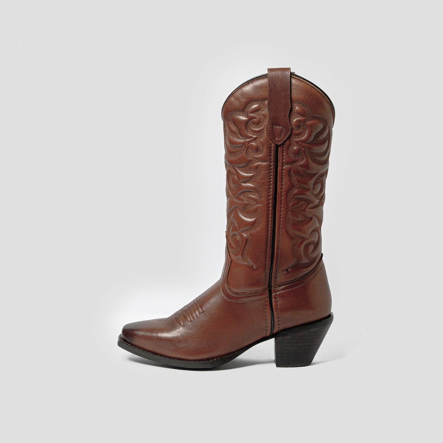 Chalo - Vaada in Brown