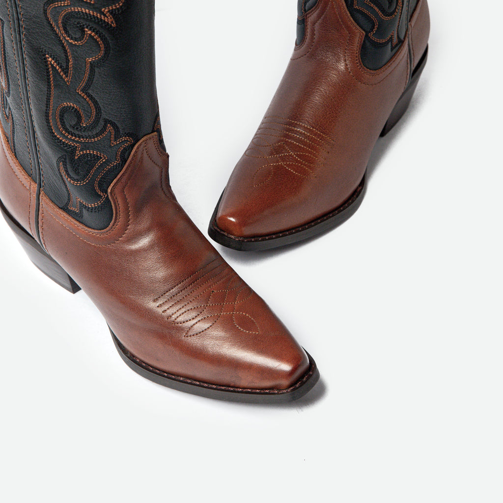 Chalo - Dosti in Brown & Black