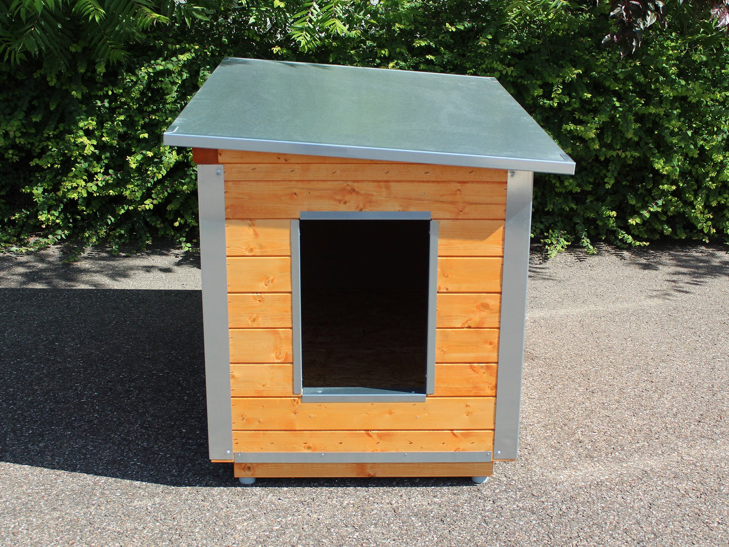 Schrägdach-Hundehütten | Hundehütten für den Außenbereich