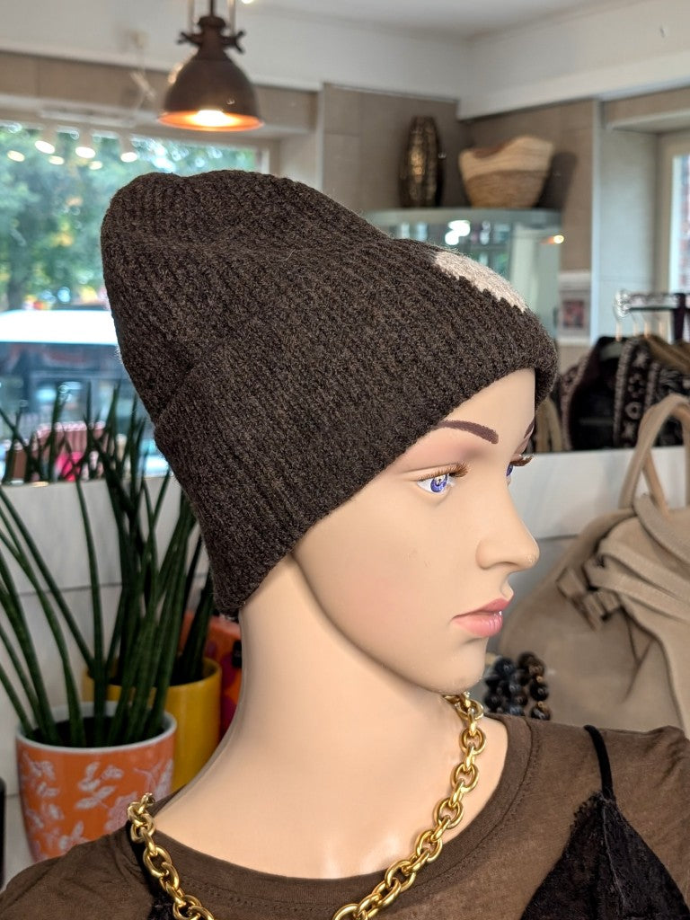 Mütze mit Umschlag Coffee Braun mit Herz Beige Viskose Wolle weich flauschig