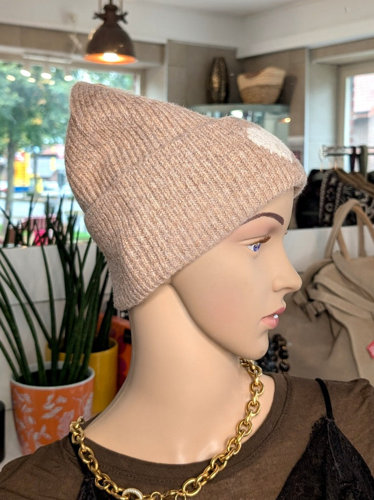 Mütze mit Umschlag Taupe mit Herz Beige Viskose Wolle weich flauschig