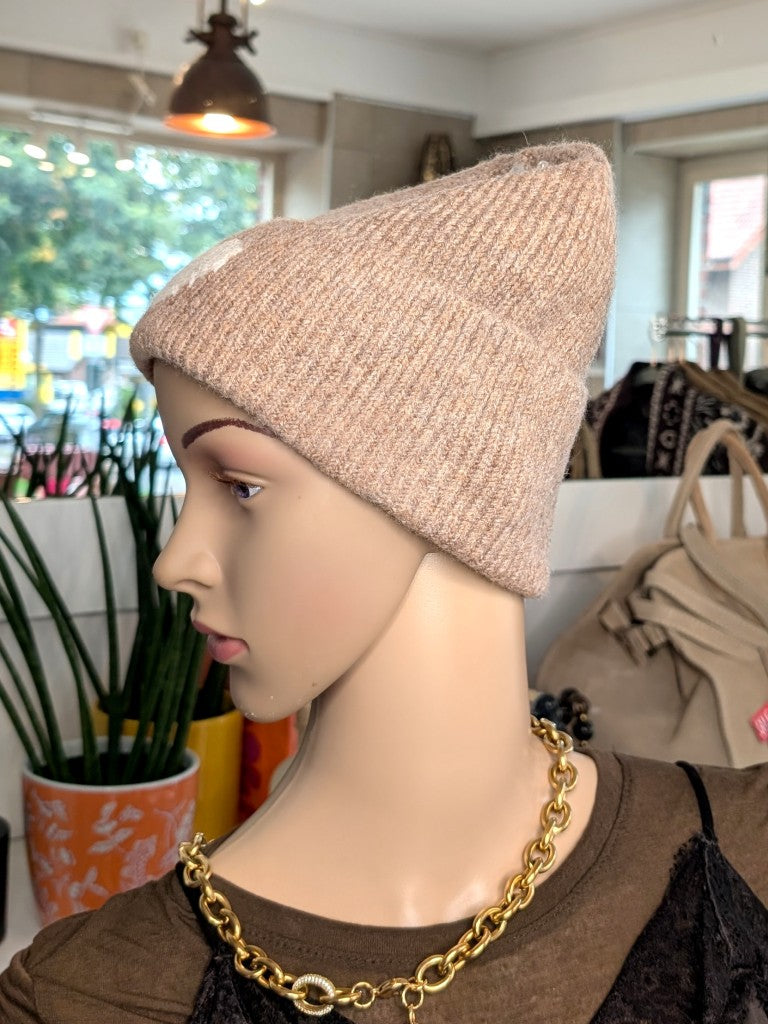 Mütze mit Umschlag Taupe mit Herz Beige Viskose Wolle weich flauschig