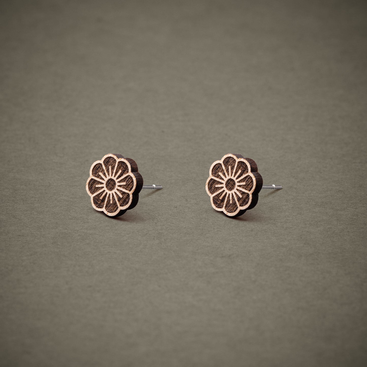 Ohrstecker aus Holz | Blüte