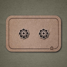 Ohrstecker aus Holz | Blüte