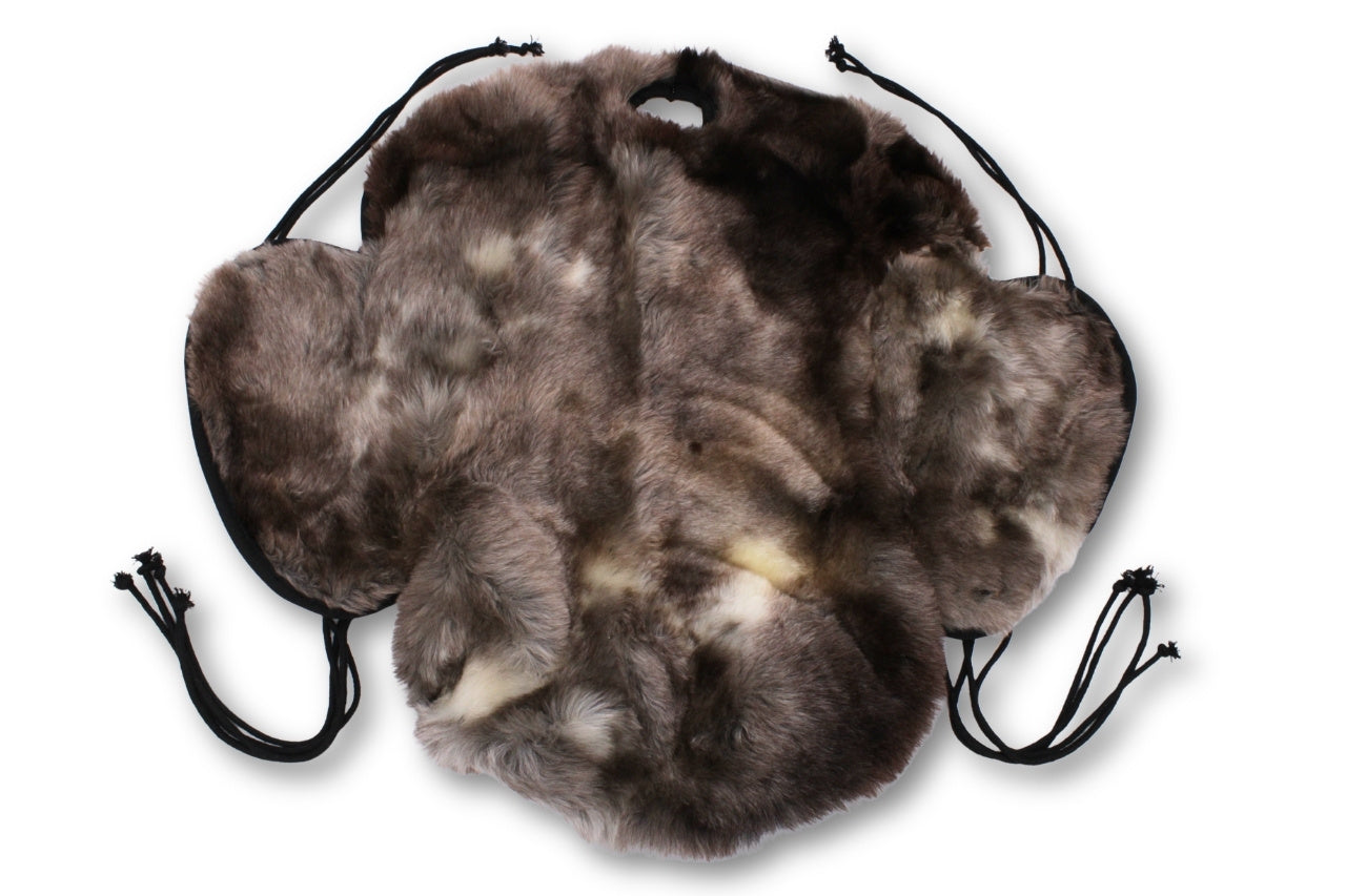 Exklusive Unikate - Lammfell Western Sattelsitzbezug Scheckfell mit Hornausschnitt,