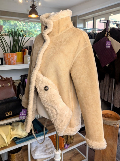 Wende Jacke Wolle Velours Haptik Hoher Kragen Beige Wollweiß Perlmuttknöpfe S/M - von Giovanni Paris 25586