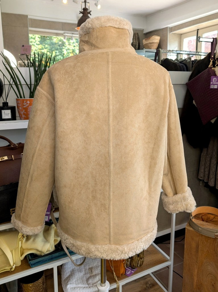 Wende Jacke Wolle Velours Haptik Hoher Kragen Beige Wollweiß Perlmuttknöpfe S/M - von Giovanni Paris 25586