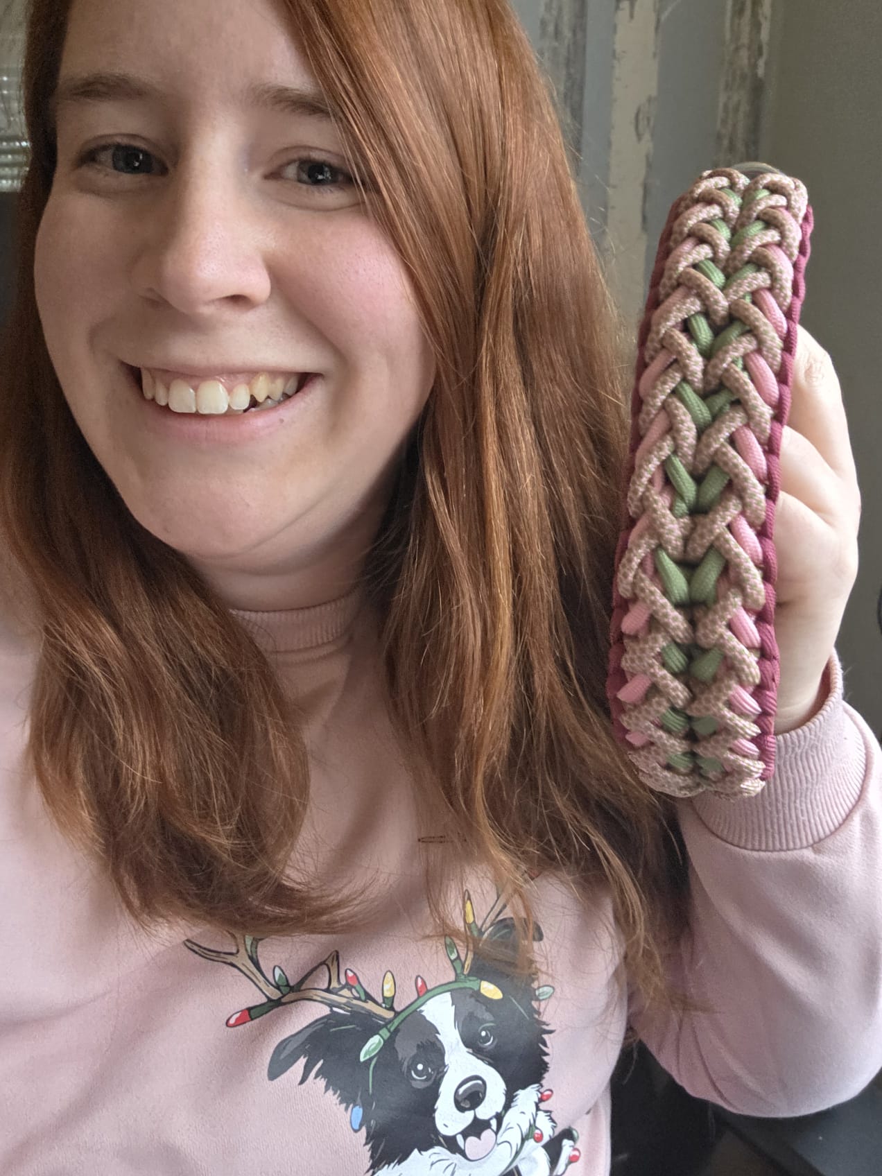 Pfotenlieblinge - Handgemachtes Paracord-Hundehalsband „Rosé Sage“