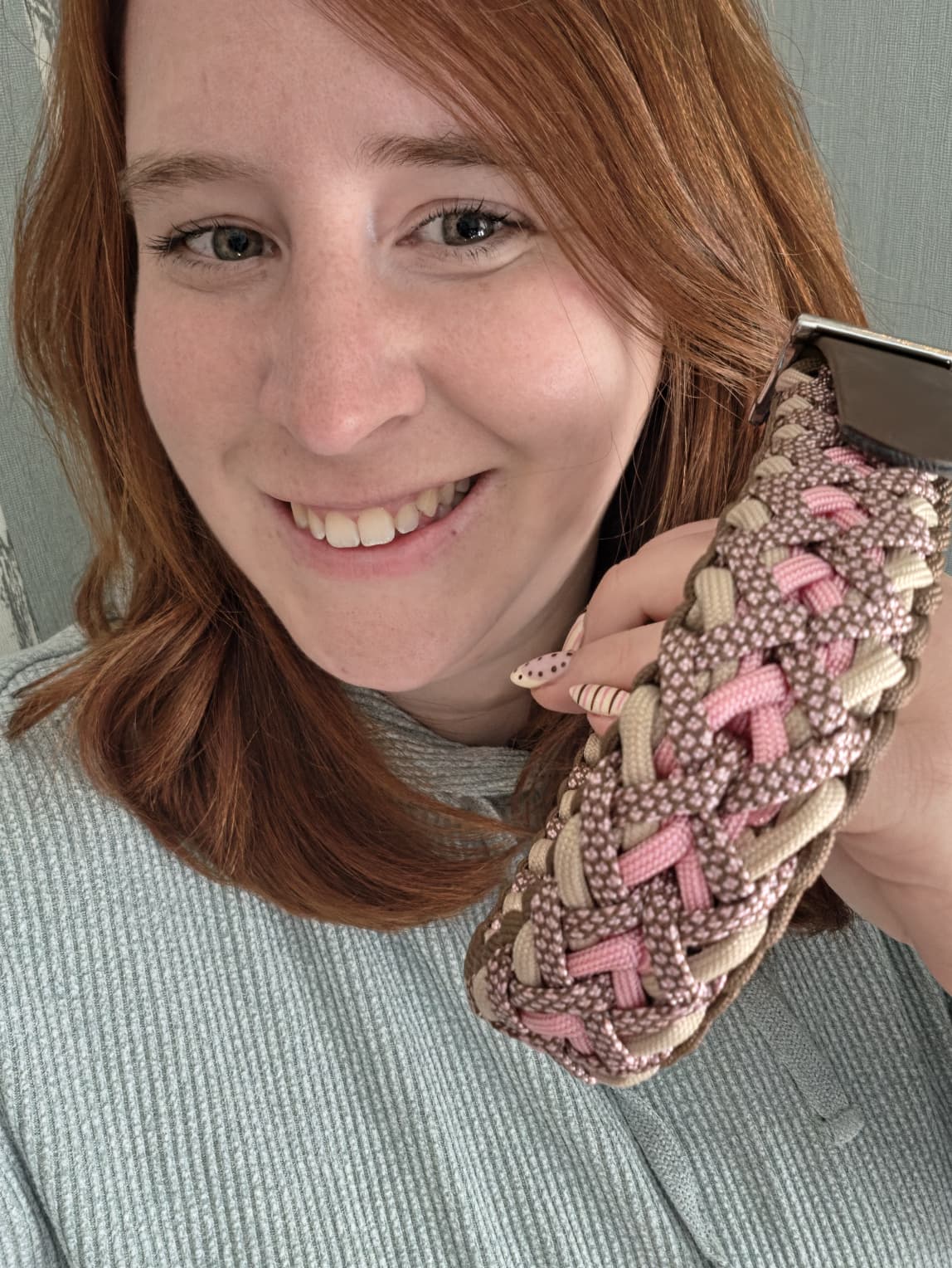 Pfotenlieblinge - Handgemachtes Paracord-Hundehalsband "Spring Blush"